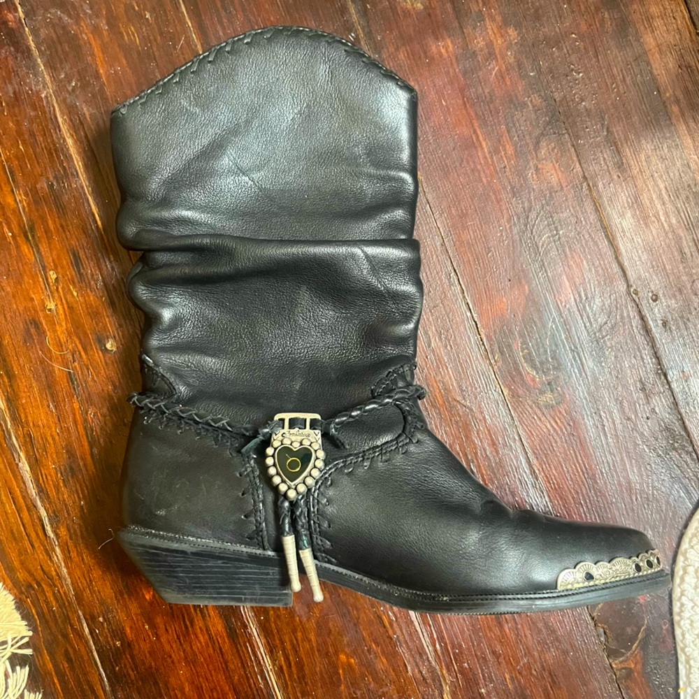 Black leather cowboy boots